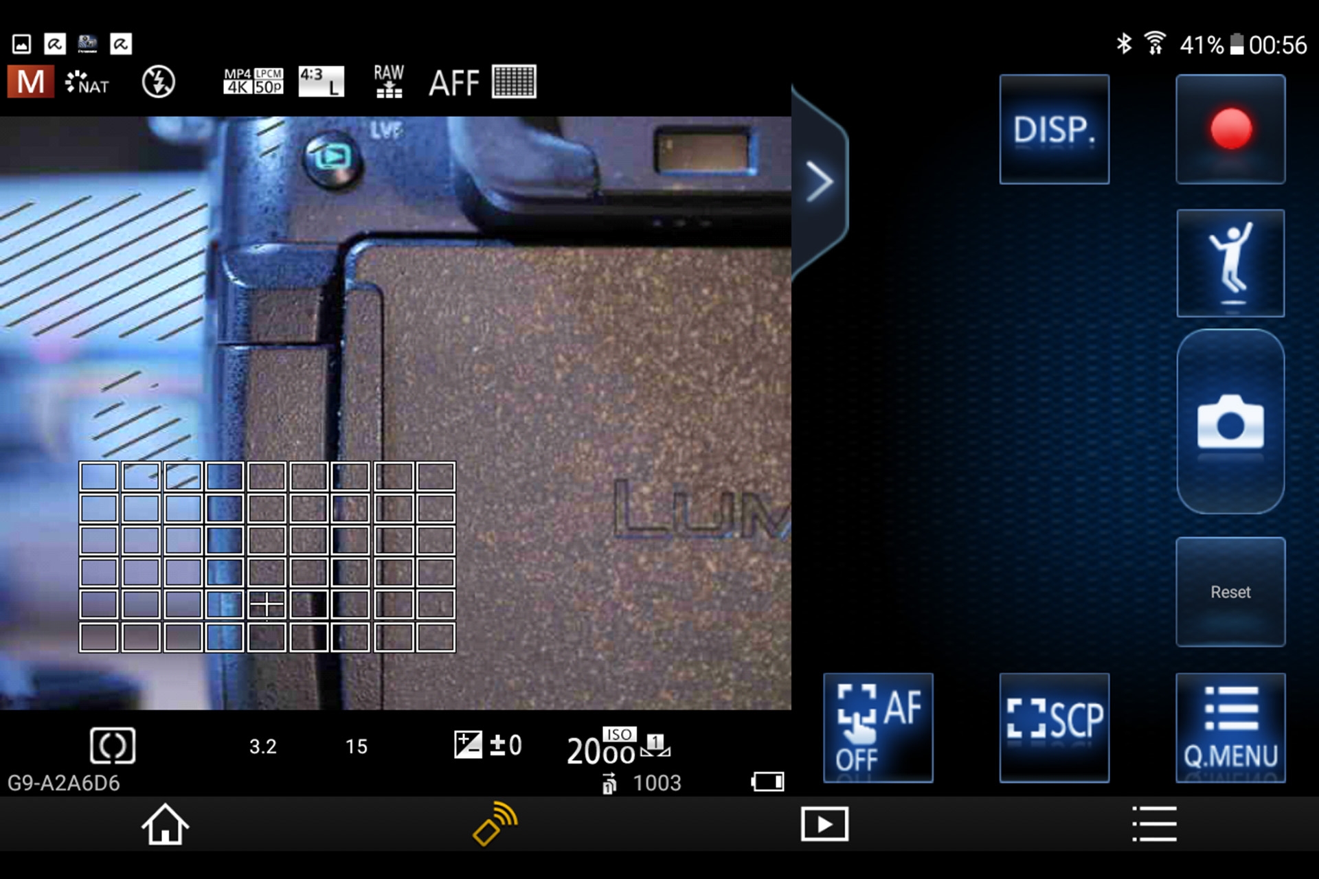 Panasonic Lumix G9: Das Fokusfeld kann übers Smartphone bestimmt und die Aufnahme ausgelöst werden.